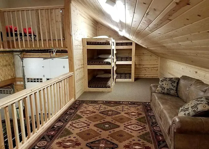 Barn-style Vacation With Mountain Views In Thayne, Wyoming *